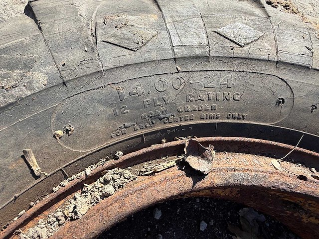 Goodyear - super grip - band 14.00-24 - afbeelding 4 van  8