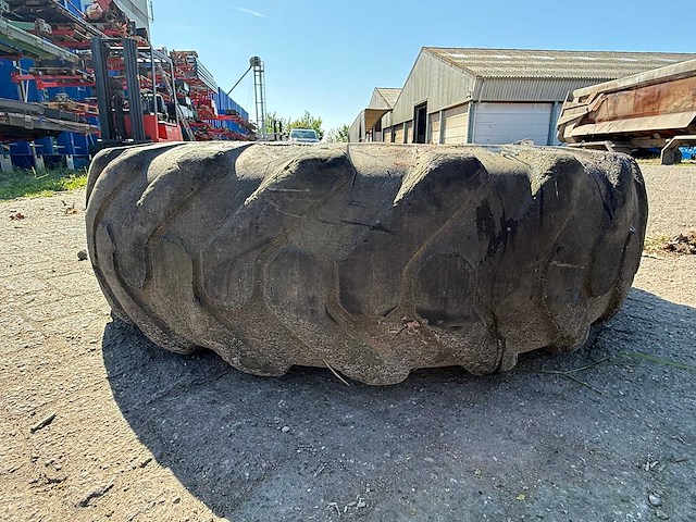 Goodyear - super grip - band 14.00-24 - afbeelding 6 van  8