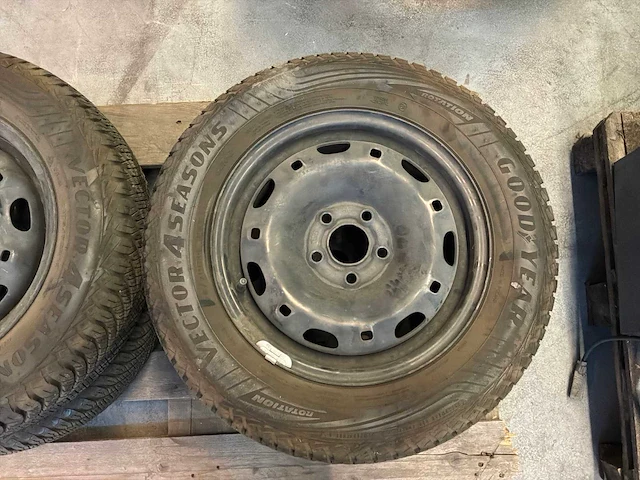 Goodyear 4seizoen autoband 175/70/14 (4x) - afbeelding 3 van  6