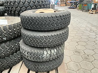 Goodyear band (4x) - afbeelding 2 van  3