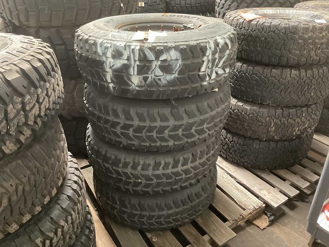 Goodyear band (4x) - afbeelding 1 van  4