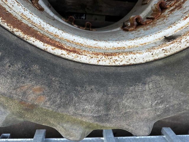 Goodyear – landbouwband dubbellucht 14.9 r28 met velg zonder spaken (2x) - afbeelding 3 van  3