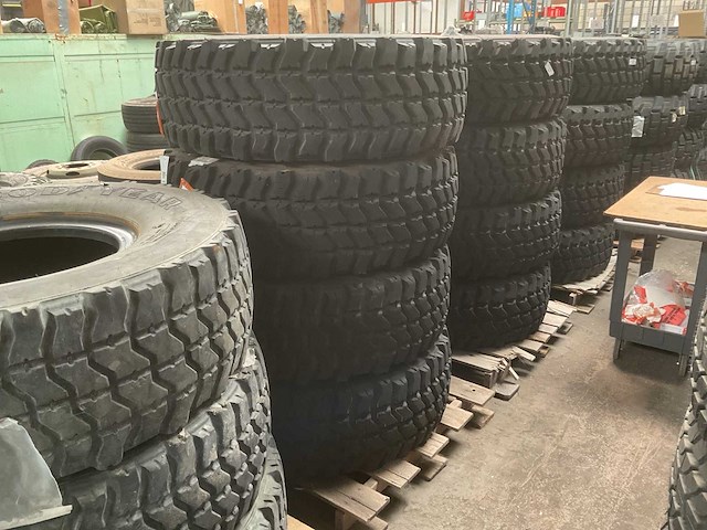 Goodyear mv / t band (4x) - afbeelding 1 van  3