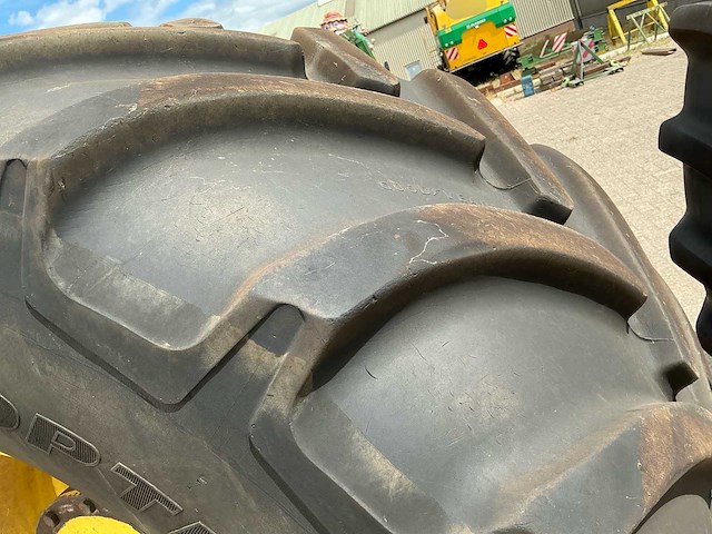 Goodyear optitrac dt 830 band, wiel en velg (2x) - afbeelding 4 van  12