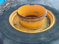 Goodyear super traction dubbel lucht set voor volvo - afbeelding 9 van  12