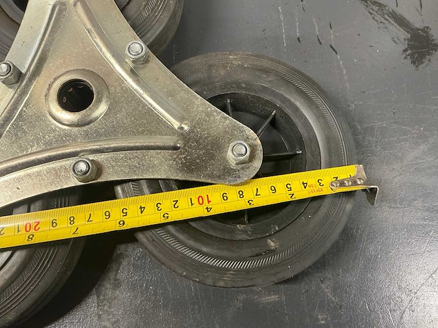 Goodyear traploper steunwiel (8x) - afbeelding 4 van  8