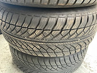 Goodyear ultragrip autoband op velg, 17”, bmw 5-serie (4x) - afbeelding 1 van  6