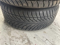 Goodyear ultragrip autoband op velg, 17”, bmw 5-serie (4x) - afbeelding 2 van  6