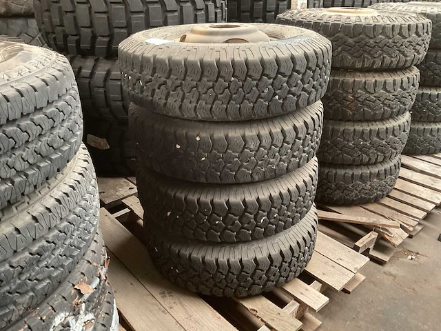 Goodyear workhorse band (4x) - afbeelding 1 van  1