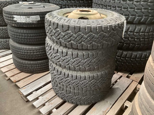 Goodyear wrangler band (4x) - afbeelding 1 van  3
