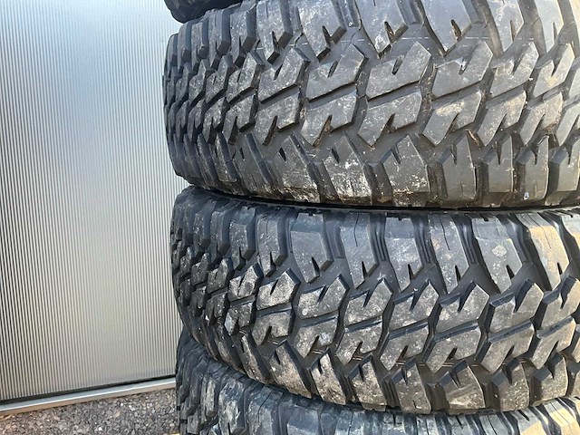 Goodyear wrangler mt hummer band (10x) - afbeelding 6 van  11