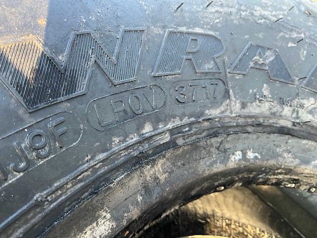 Goodyear wrangler mt hummer band (10x) - afbeelding 9 van  9