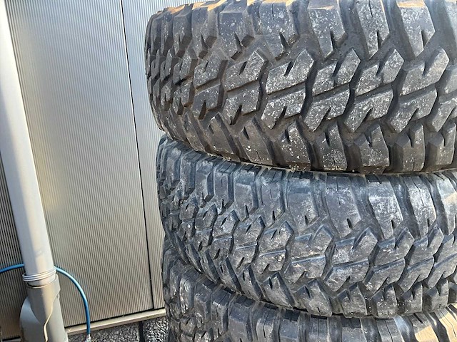 Goodyear wrangler mt hummer band (5x) - afbeelding 2 van  7