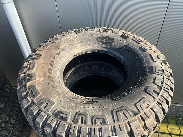 Goodyear wrangler mt hummer band (5x) - afbeelding 4 van  7