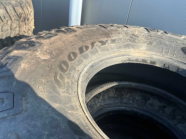 Goodyear wrangler mt hummer band (5x) - afbeelding 5 van  7