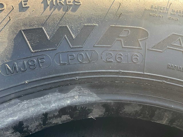 Goodyear wrangler mt hummer band (5x) - afbeelding 7 van  7