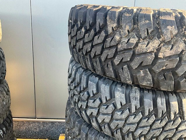 Goodyear wrangler mt hummer band (5x) - afbeelding 2 van  7