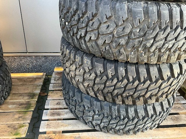 Goodyear wrangler mt hummer band (5x) - afbeelding 3 van  7