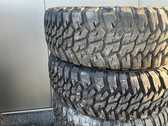 Goodyear wrangler mt hummer band (5x) - afbeelding 2 van  7