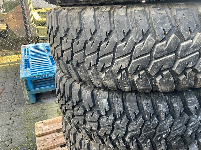 Goodyear wrangler mt hummer band (5x) - afbeelding 4 van  7