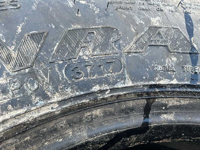 Goodyear wrangler mt hummer band (5x) - afbeelding 4 van  7