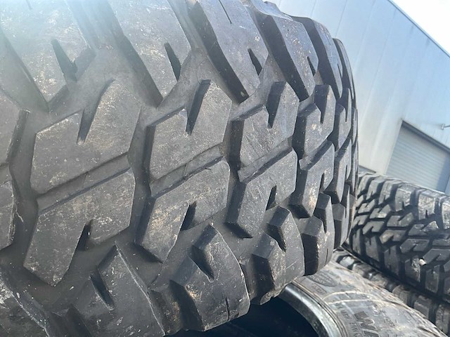 Goodyear wrangler mt hummer band (5x) - afbeelding 5 van  7