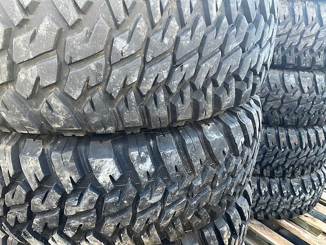 Goodyear wrangler mt hummer band (5x) - afbeelding 6 van  7