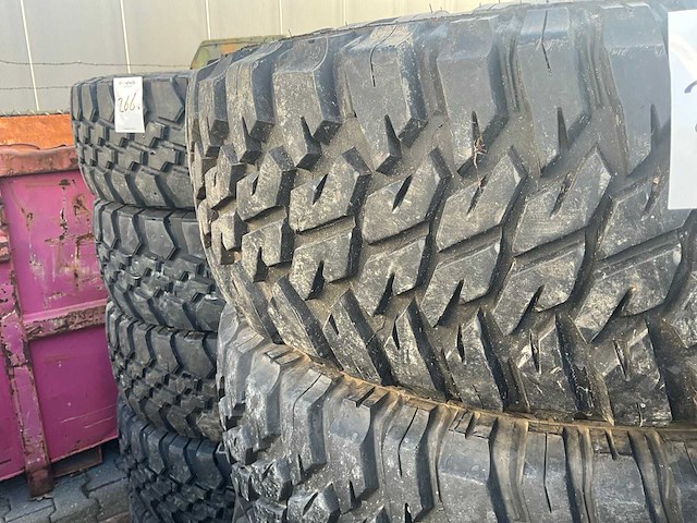Goodyear wrangler mt hummer band (5x) - afbeelding 3 van  7