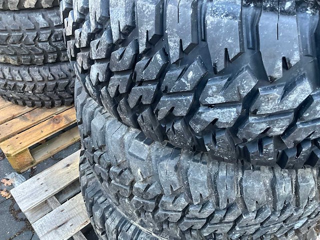 Goodyear wrangler mt hummer band (5x) - afbeelding 6 van  8