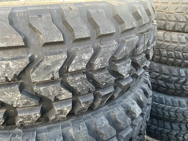 Goodyear wrangler mt hummer band (5x) - afbeelding 5 van  7