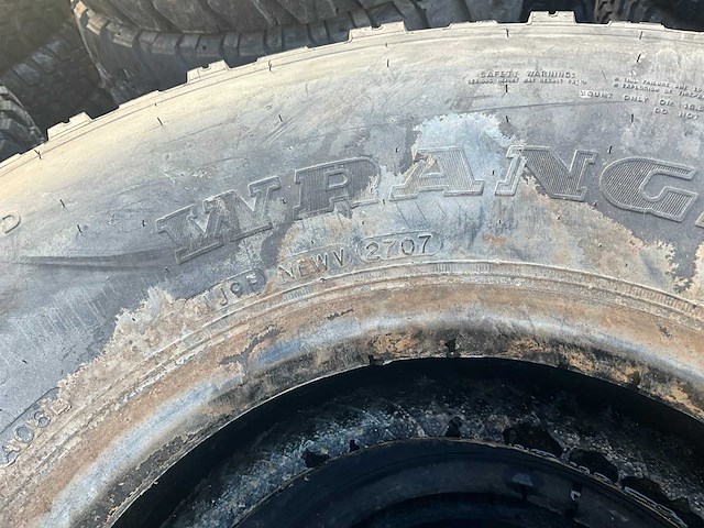 Goodyear wrangler mt hummer band (5x) - afbeelding 7 van  8