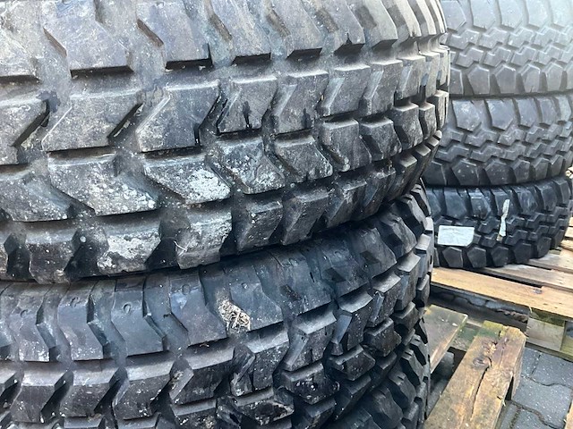 Goodyear wrangler mt hummer band (5x) - afbeelding 6 van  8