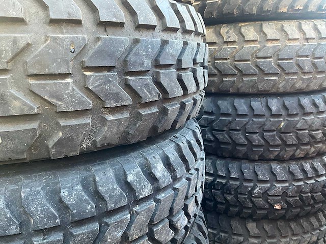 Goodyear wrangler mt hummer band (5x) - afbeelding 6 van  8