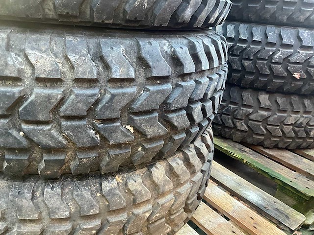 Goodyear wrangler mt hummer band (5x) - afbeelding 7 van  8