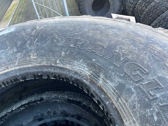 Goodyear wrangler mt hummer band (5x) - afbeelding 7 van  8