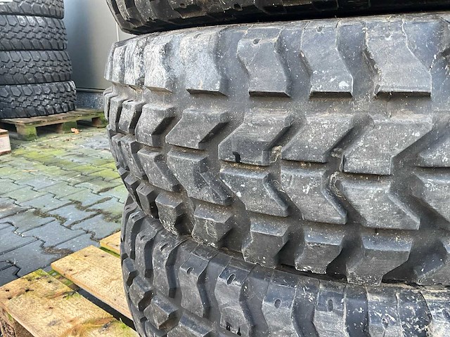 Goodyear wrangler mt hummer band (5x) - afbeelding 5 van  8