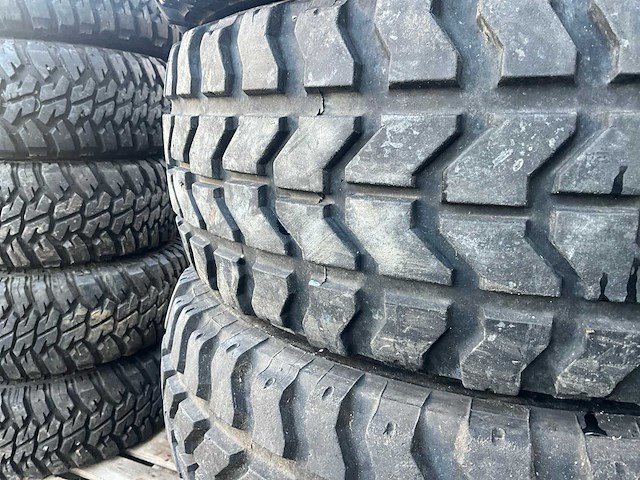 Goodyear wrangler mt hummer band (5x) - afbeelding 6 van  8