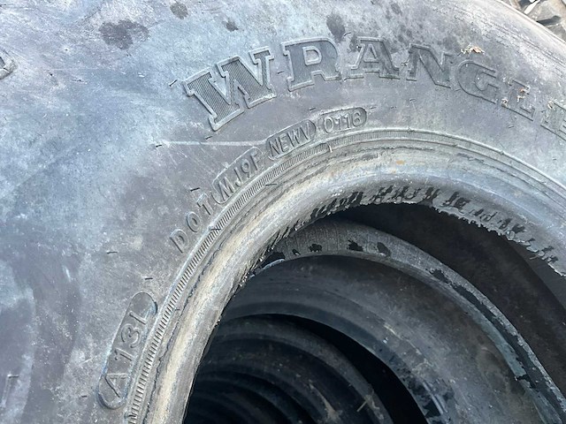 Goodyear wrangler mt hummer band (5x) - afbeelding 7 van  8