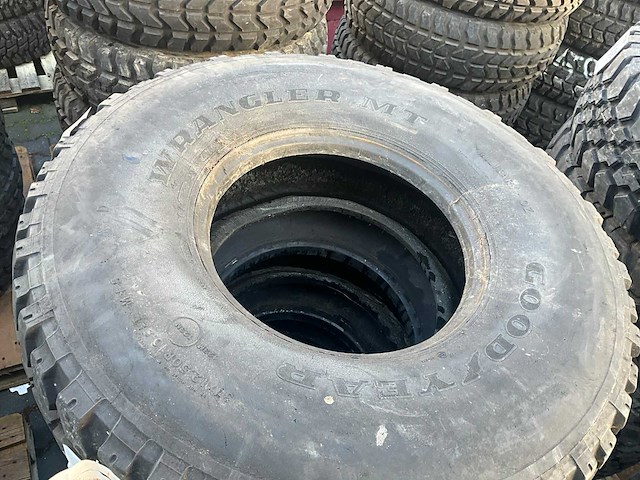 Goodyear wrangler mt hummer band (5x) - afbeelding 4 van  8