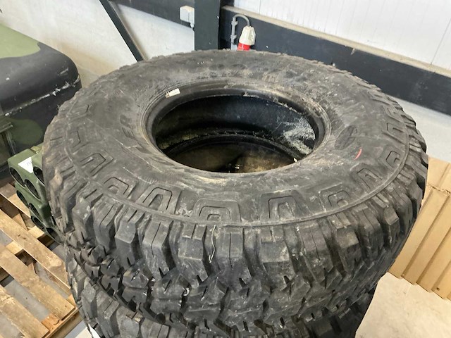 Goodyear wrangler mt/r band (5x) - afbeelding 4 van  11