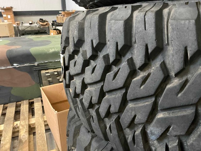 Goodyear wrangler mt/r band (5x) - afbeelding 10 van  11