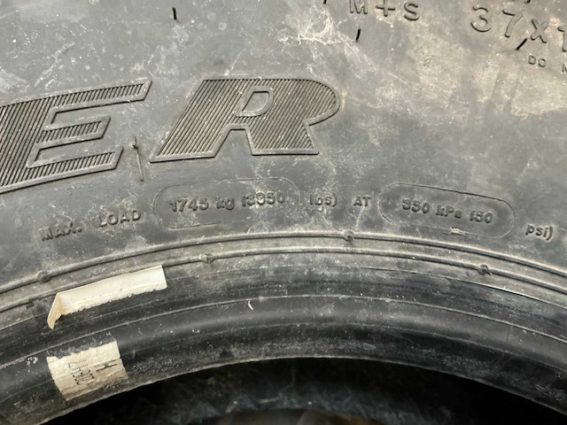 Goodyear wrangler mt/r band (5x) - afbeelding 8 van  11