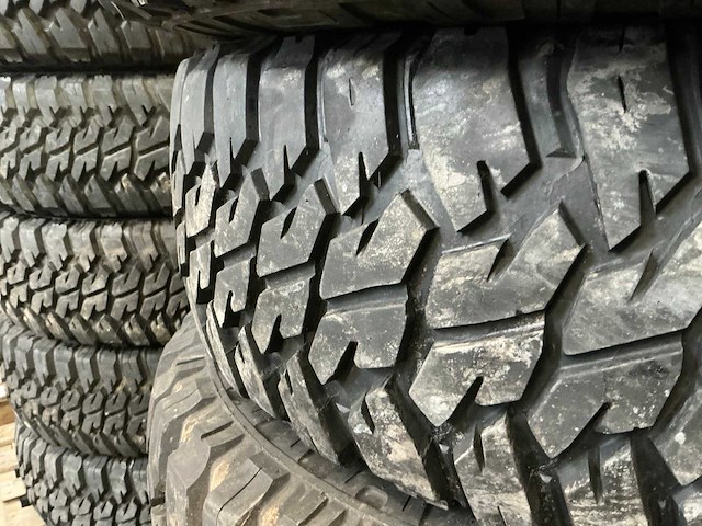 Goodyear wrangler mt/r band (5x) - afbeelding 10 van  11