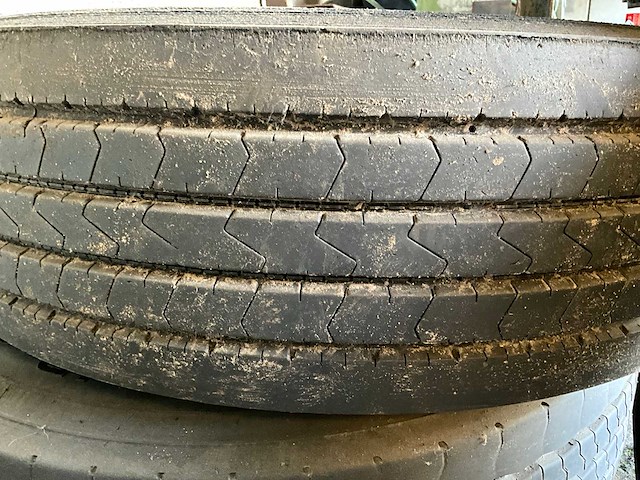 Goodyear/dunlop vrachtwagenband (4x) - afbeelding 4 van  5