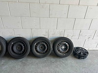 Goodyear/yokohama - mix - car tyre - afbeelding 2 van  9