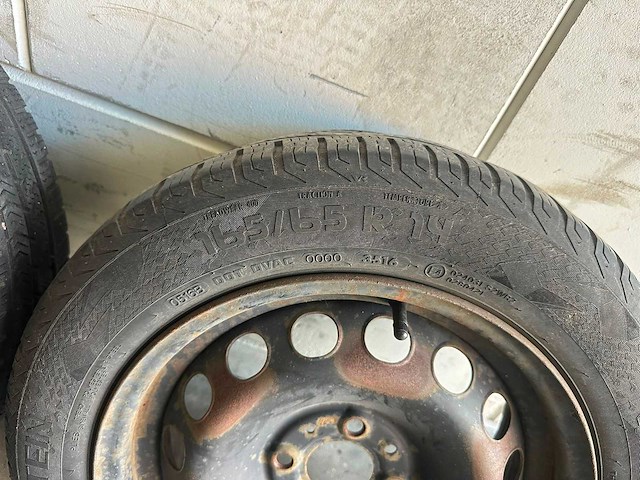 Goodyear/yokohama - mix - car tyre - afbeelding 4 van  9