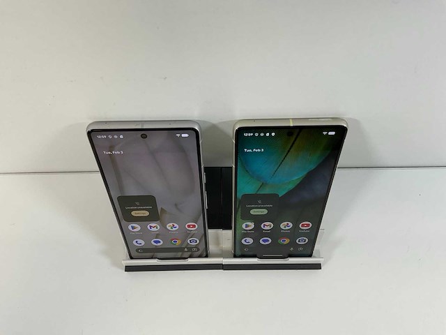 Google pixel 7 - 128 gb - yellow / white (2x) - afbeelding 1 van  2