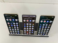 Google pixel 7 - 128 gb - yellow / white (3x) - afbeelding 2 van  5