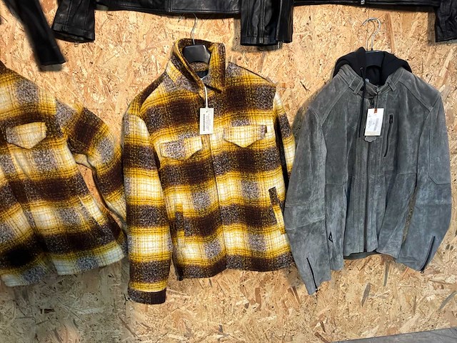 Goose-craft - woollike - jassen en vesten (10x) - afbeelding 16 van  26