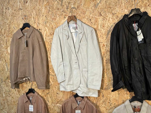Goose-craft leren blazers en bloezen (10x) - afbeelding 2 van  24